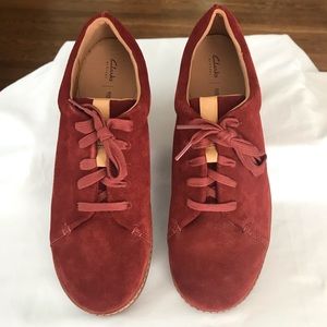 Clarks Women's Rust Suede Sneakers